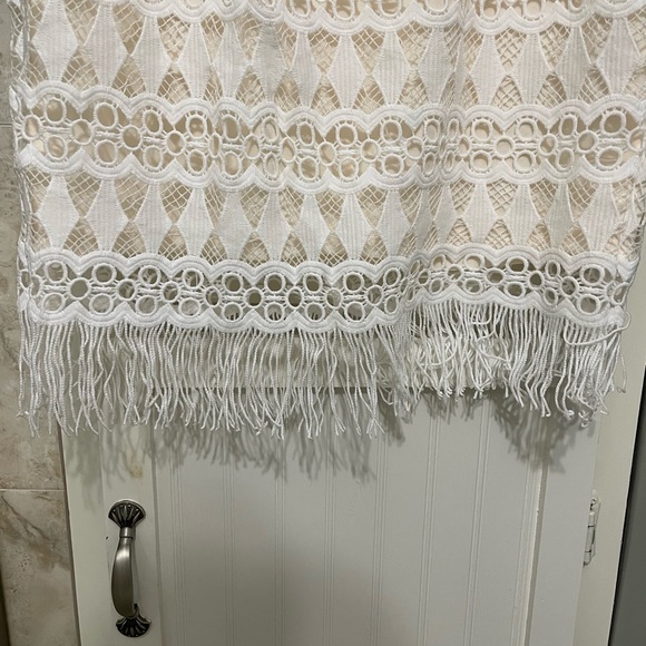 NWT Lulu’s White & Cream Crochet Sleeveless Dress, Size M, Bridal Shower Dress - Picture 11 of 11